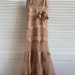 Chic Lace and Tulle Beige Dress